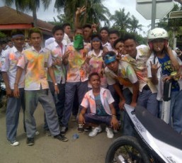 Usai UN, Pelajar Wajo Gelar Pawai dan Coret Seragam Sekolah