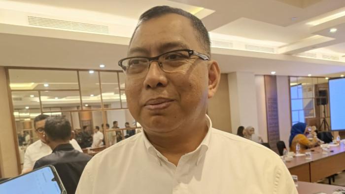 GEDUNG DPRD SULSEL-  Kepala Satker Kementerian PU Wilayah I Sulsel M Yamin usai tandatangani kontrak pengerjaan gedung DPRD Sulsel dan Makassar di Hotel Four Points by Sheraton Makassar, Kamis (11/12/2025) sore.