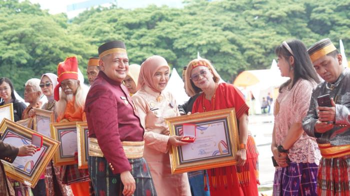 ITha Ebenhizer, aktivis perlindungan anak Sulsel