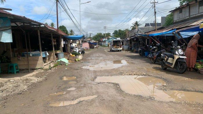 Bupati Bone Beberapa Kali Berganti, tapi Jalan Poros Panyula-Toro Tak Pernah Diperbaiki - JALAN-RUSAK-DI-BONE-1-532025.jpg