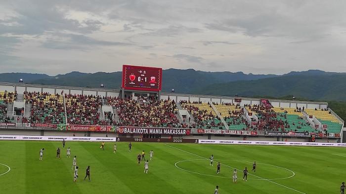 PSM Makassar Tertinggal 0-1 Madura United Babak Pertama, Suporter Teriak Bangkit