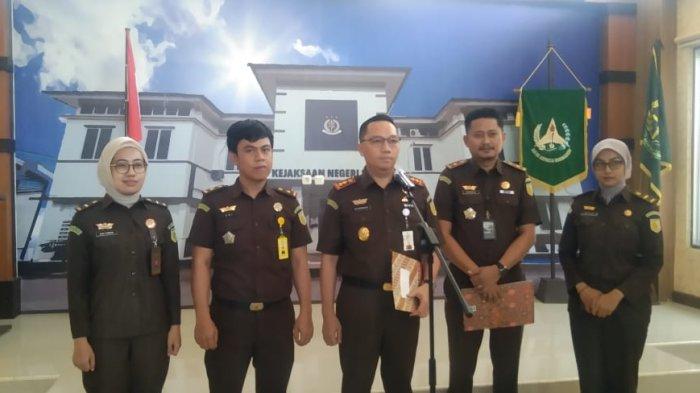 BREAKING NEWS: Kejari Sinjai Tetapkan 3 Tersangka Jembatan Balampangi Poros Sinjai-Kajang