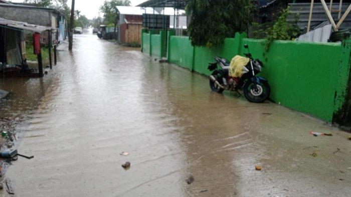 Blok 10 Antang Makassar Banjir, 66 Warga Mengungsi di Masjid
