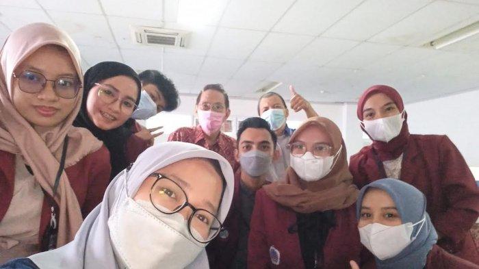 Sembilan Mahasiswa Ilmu Komunikasi UNG Prakter Kerja Lapangan di Tribun Timur