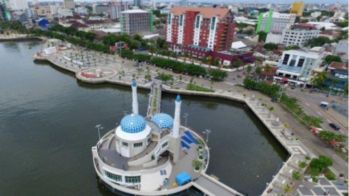 Doa Masuk Masjid Hari Jumat dalam Bahasa Arab, Latin, dan Terjemahan