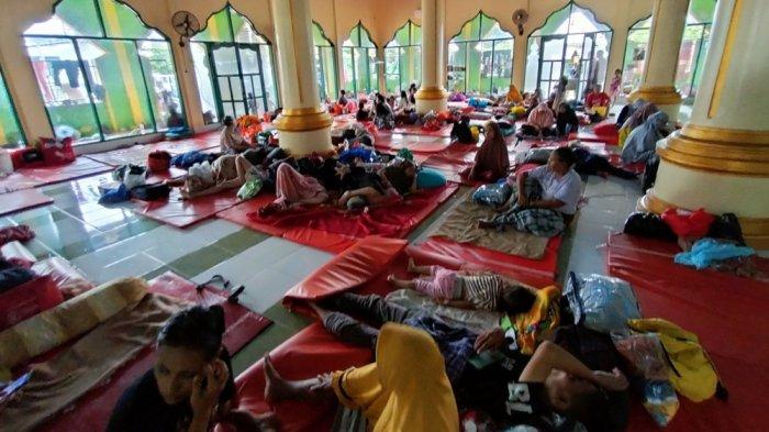 217 Warga Perumnas Antang Makassar Masih Mengungsi Akibat Banjir, Butuh Air Minum dan Popok Bayi