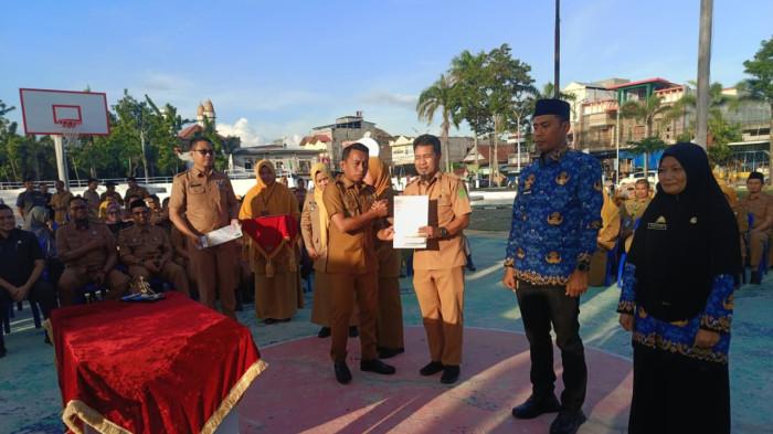 Bupati Sidrap Lantik 9 Kepala Puskesmas di Taman Usman Isa, Tekankan  Peningkatan Layanan Kesehatan - Tribun-timur.com