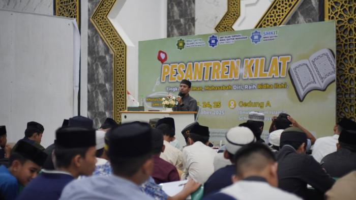 Pesantren Kilat SMPIT dan SMKIT Ibnul Qayyim Makassar Ajak Siswa Tingkatkan Iman dan Muhasabah