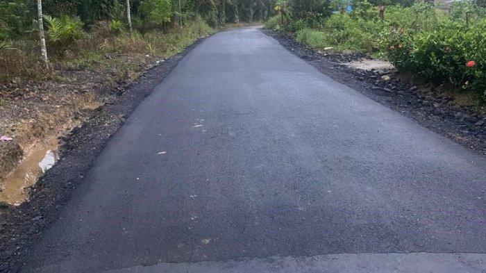 PTPN IV Regional 2 Benahi Jalan Utama Warga Desa di Mandailing Natal