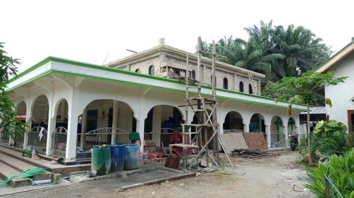 Tutup Tahun, PTPN IV Regional 4 Bantu Pembangunan Masjid dan Pagar Sekolah
