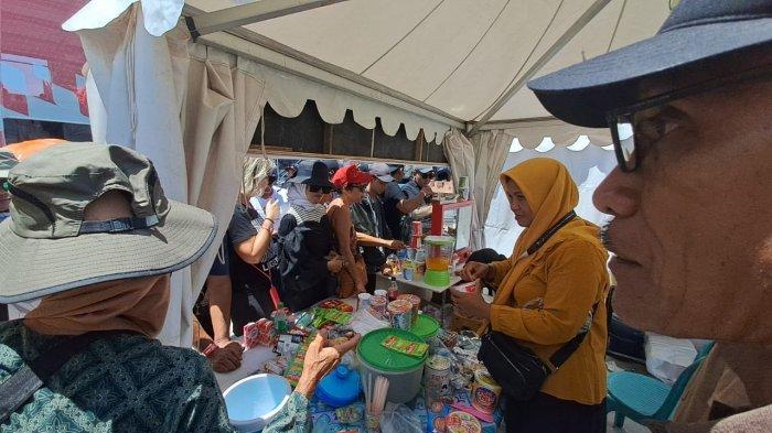 Penonton Kepanasan, Stand UMKM Sirkuit Mandalika 'Kebanjiran'