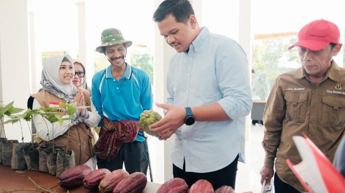 Bangkitkan Komoditas Kakao, Uji Nurdin Resmikan Komunitas Kakao Bantaeng Bangkit
