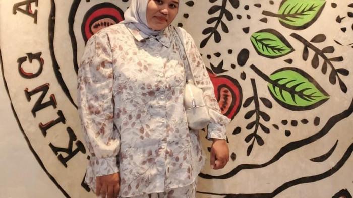 Ika Bohari, Sosok Perempuan di Garis Depan Pelayanan Warga