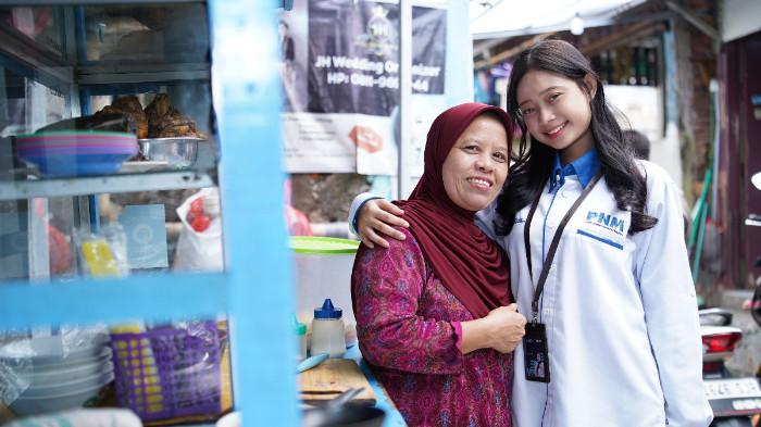 PNM Beri Beasiswa Kuliah dan Umrah Gratis untuk Garda Terdepan Pemberdayaan Masyarakat