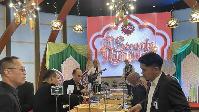 IFTAR ASTON - Suasana buka puasa di ON20 Hall and Dine Aston Makassar Hotel and Convention Center di Jl Sultan Hasanuddin No 10, Kecamatan Ujung Pandang, Kota Makassar pada Jumat (20/2/2026). Sajian lokal hingga western tersaji hanya Rp 158 ribu per pax setiap hari