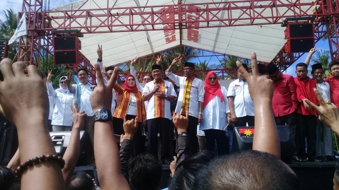 Kampanye Akbar di Lapangan Karama Polman, Ini Ajakan Andi Ibrahim kepada Pendukungnya