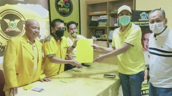 Tanpa Diwakili, Nurhaldin Halid Ambil Formulir Bacalon Ketua Golkar Makassar