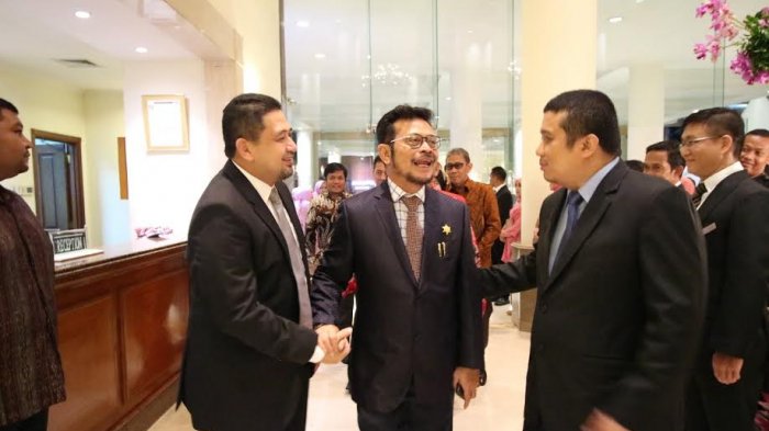 Appi-SYL Tunjukkan Kemesraan di Pernikahan Subhan Aksa