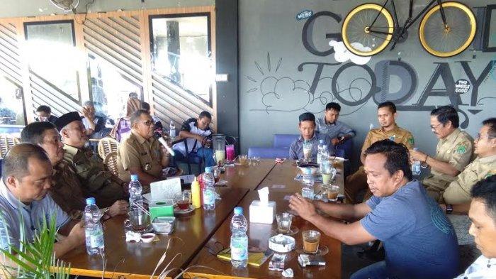 Sekda Luwu Utara Ngopi Bareng Jurnalis di Soft Coffee, Apa Dibahas?