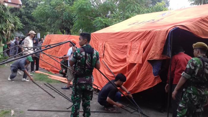 Tenda Pengungsian dan Dapur Umum Didirikan di Jl Ablam