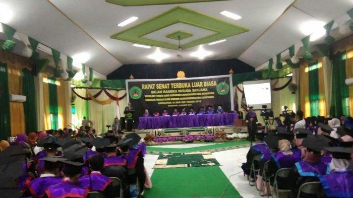 Bupati Wajo Hadiri Wisuda STIE-STIH Lamaddukelleng Sengkang