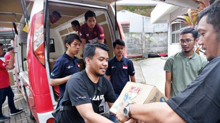 Foto Astra Motor Salurkan CSR ke Korban Banjir di Makassar - astra-motor-makassar-sebagai.jpg