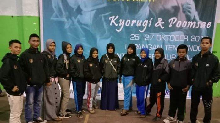 Berikut Nama-Nama Atlet Taekwondo SMA 4 Takalar Raih Medali di Turnament Poltek Cup 17