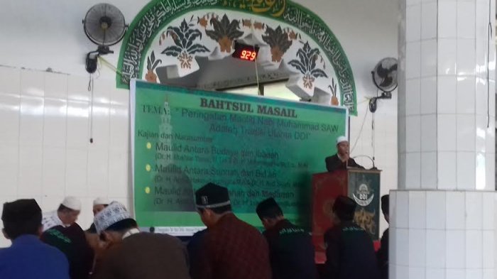 Ba'da Jumat, Tokoh DDI Kaji Tradisi Peringatan Maulid Nabi