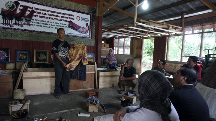 Foto Member TFC Belajar Batik di Kampung Karassik Hills Toraja Utara - batik-toraja_20170402_202709.jpg