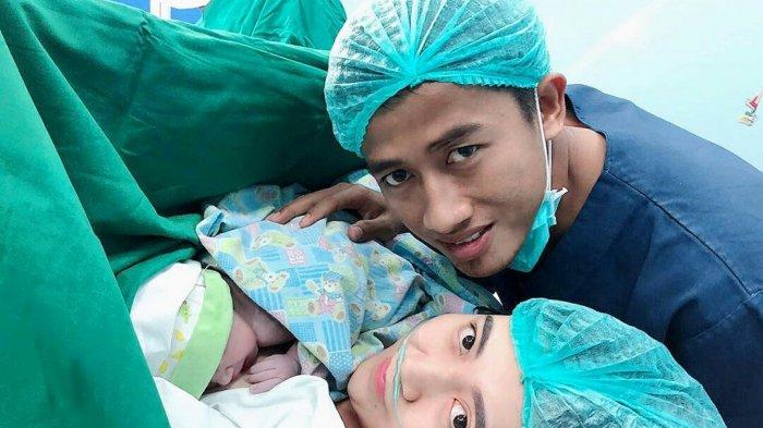 Nama Anak Kedua Bayu Gatra Terinspirasi dari Aktris Idola Istri