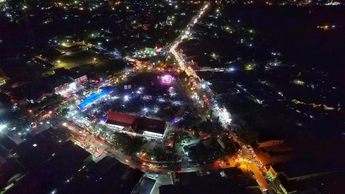 FOTO DRONE: Cantik, Begini Suasana Kota Jeneponto di Malam Hari - berada-di-kabupaten-jeneponto-sulsel_20160502_001448.jpg