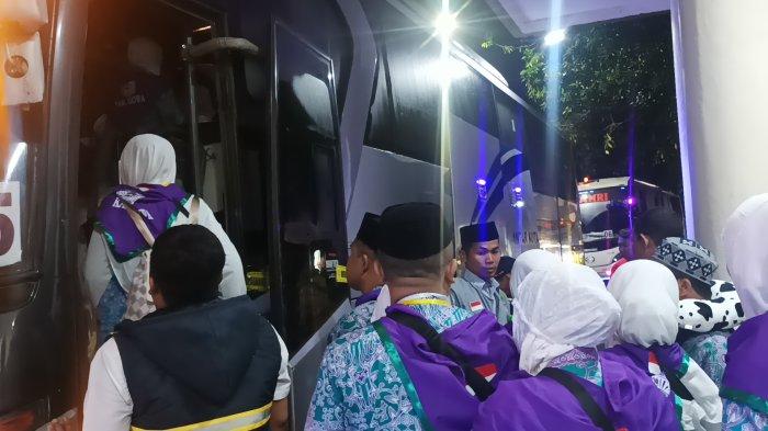 Ratusan JCH Asal Gowa Berangkat ke Tanah Suci