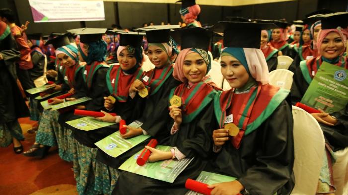 Pegawai Pemkot Makassar Gosipkan Kisah Risna dan Uang Panai