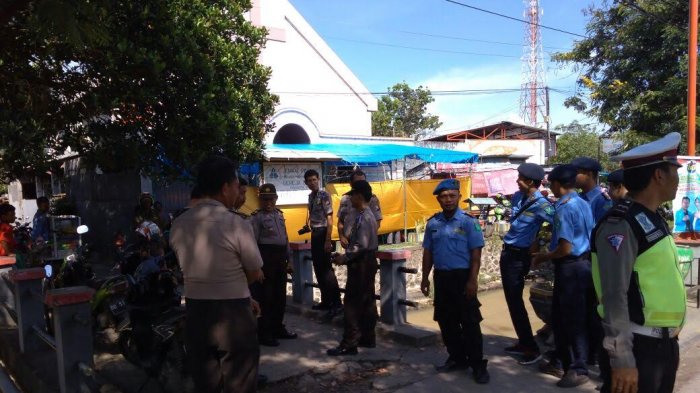 Natal, BKPRMI Pinrang Jaga Gereja