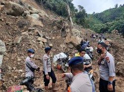 BNPB Pakai Helikopter Distribusikan Bantuan Korban Gempa Sulbar di Daerah Terisolir