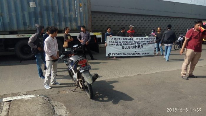 Duga Ada Korupsi di Dinas Pertanian Bulukumba, FORMAB Unjuk Rasa di Kejati Sulsel