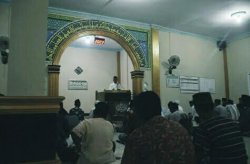 Ceramah di Lauwo, Bupati Luwu Timur Imbau Warga Segera Bayar Zakat, Segini Besarannya