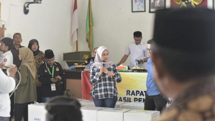Bupati Luwu Utara Keliling Pantau Perhitungan Suara Pemilu di Kecamatan