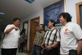 Adil-Isradi Bakar Semangat Tim Relawan
