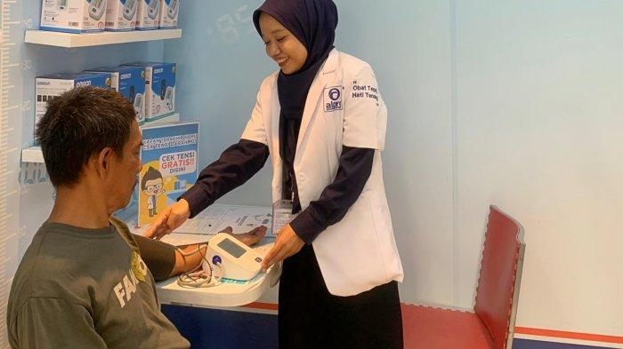 Tips Pantau Tekanan Darah Mandiri, Hindari Risiko Stroke