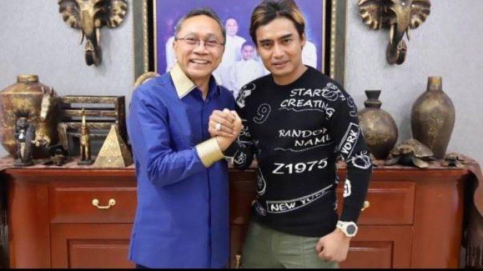 Mantan Vocalis ST12 Charly Van Houten Resmi Gabung di PAN, Ngaku Siap Jadi Anggota Dewan