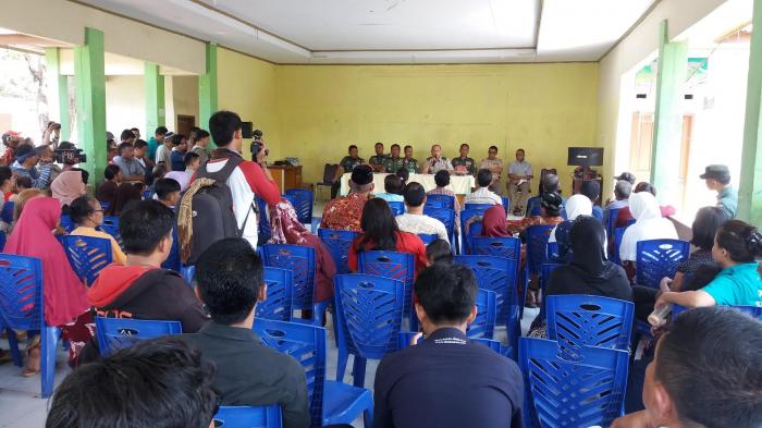 Diskusi Alot, Warga Bara-Barayya Teriaki Kasdam Wirabuana - df4_20160921_105304.jpg