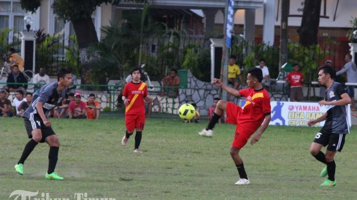 FOTO: PS Kijang Vs PS Perdos di Liga Ramadan 2016