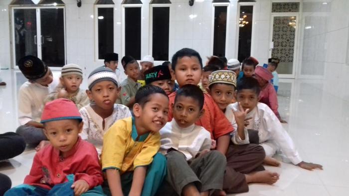 Banyak Anak Berlarian Saat Maulid di Masjid, Warga Mannuruki 2 Justru Senang