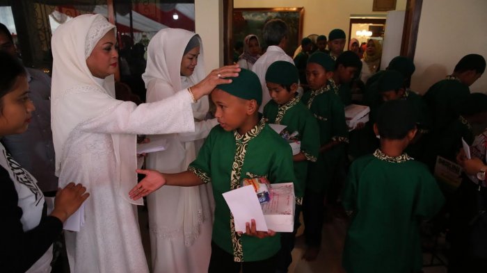Nurdin Abdullah dan Tanribali Lamo Konsolidasi Relawan - doa-dan-zikir-ini-bagian-dari-peresmian-ruma_20170205_233450.jpg