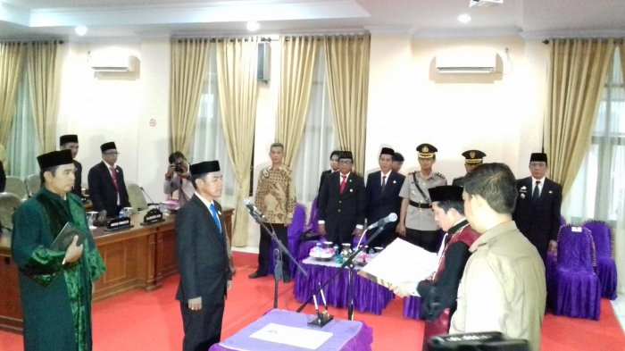 Resmi Jabat Ketua DPRD, Ini Pesan Bupati Enrekang Untuk Disman Duma