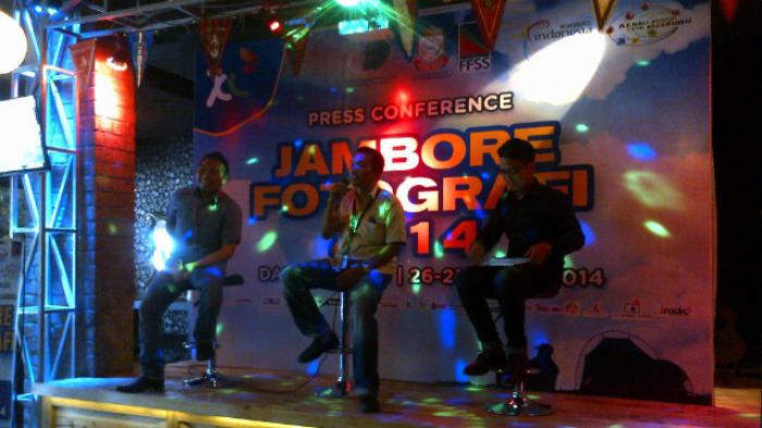 Disbudpar, FFSS, dan XL Kolaborasi Gelas Jambore Fotografi