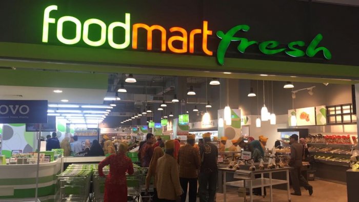 Hari Pahlawan, Veteran Dapat Voucher Belanja di Food Mart Mal PIPO
