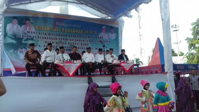 Pemkab Bone Canangkan Generasi Emas Perintah Salat Usia 7-10 Tahun