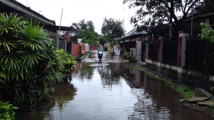 Banjir di Jl Mannuruki 2 Lorong 1 Setinggi Lutut Orang Dewasa